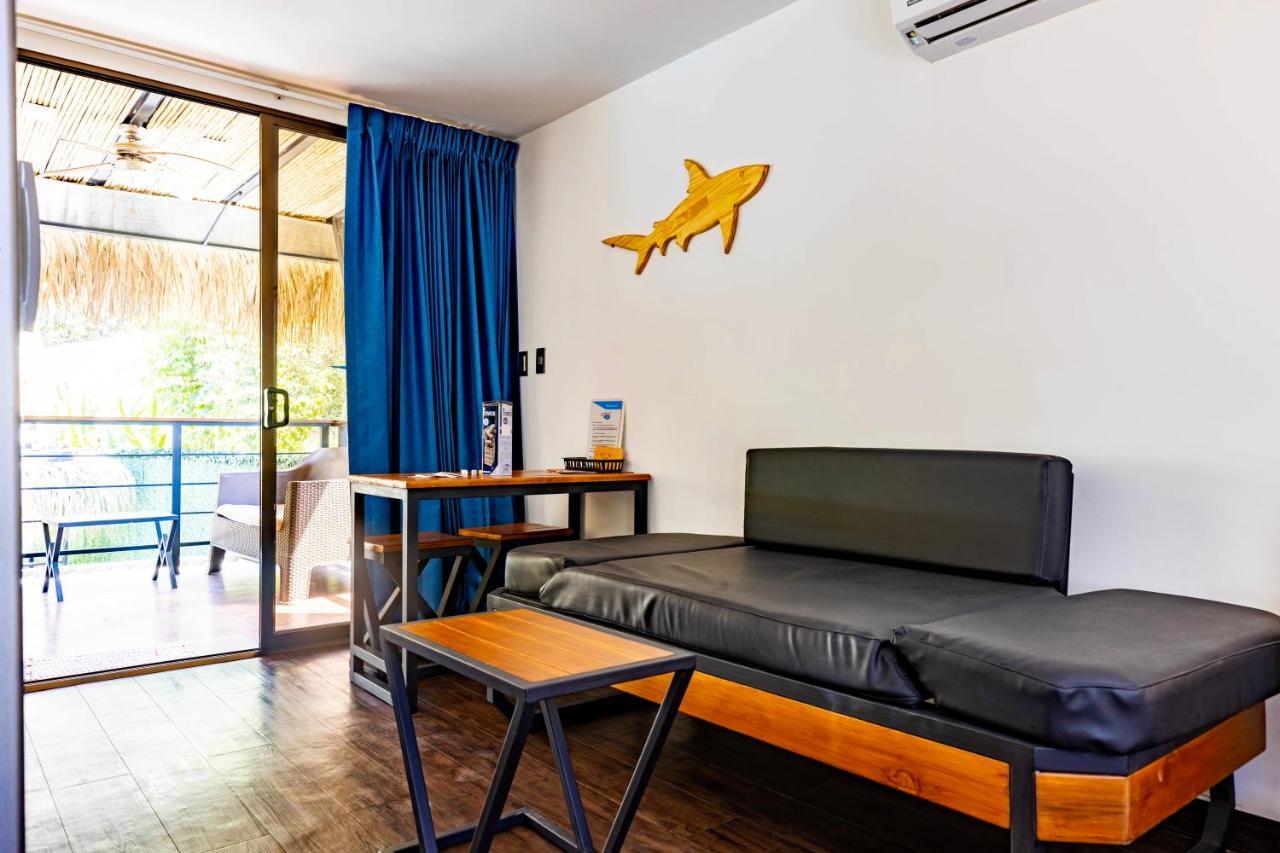 Appartamento Shark Town Mal Pais Playa Santa Teresa  Esterno foto