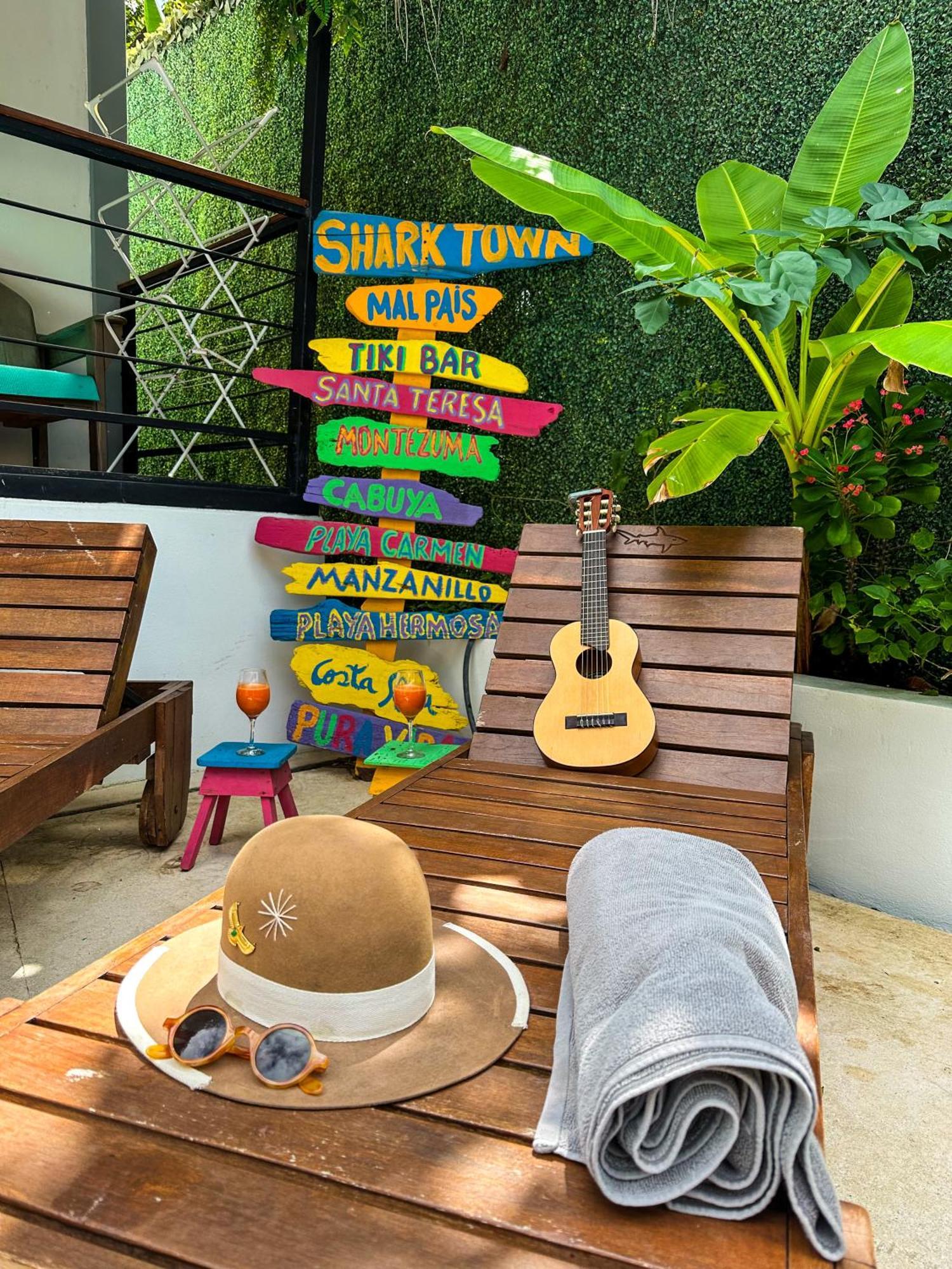 Appartamento Shark Town Mal Pais Playa Santa Teresa  Esterno foto